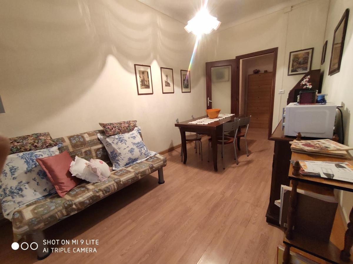 Apartament Ex Ostu Impero: Vino, Tartufo Ed Ospitalita La Morra Zewnętrze zdjęcie