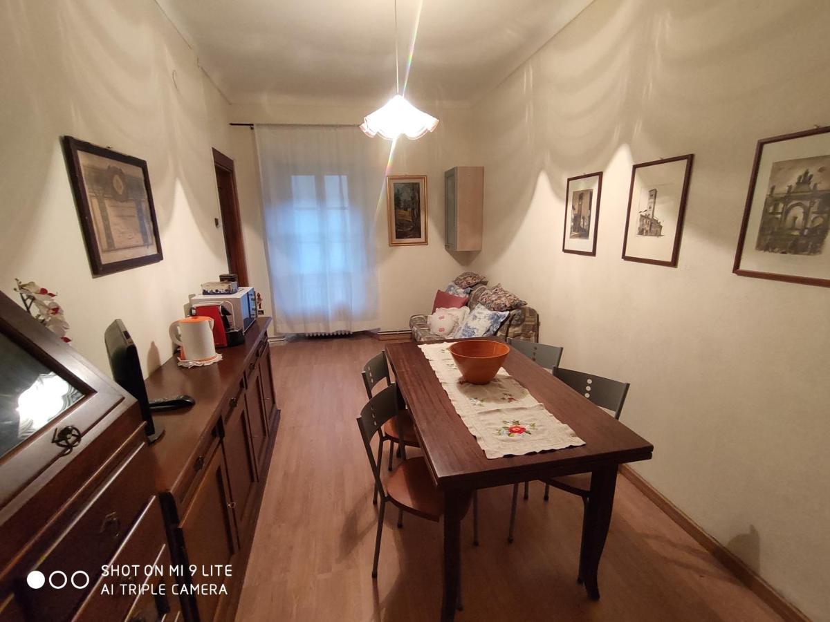 Apartament Ex Ostu Impero: Vino, Tartufo Ed Ospitalita La Morra Zewnętrze zdjęcie